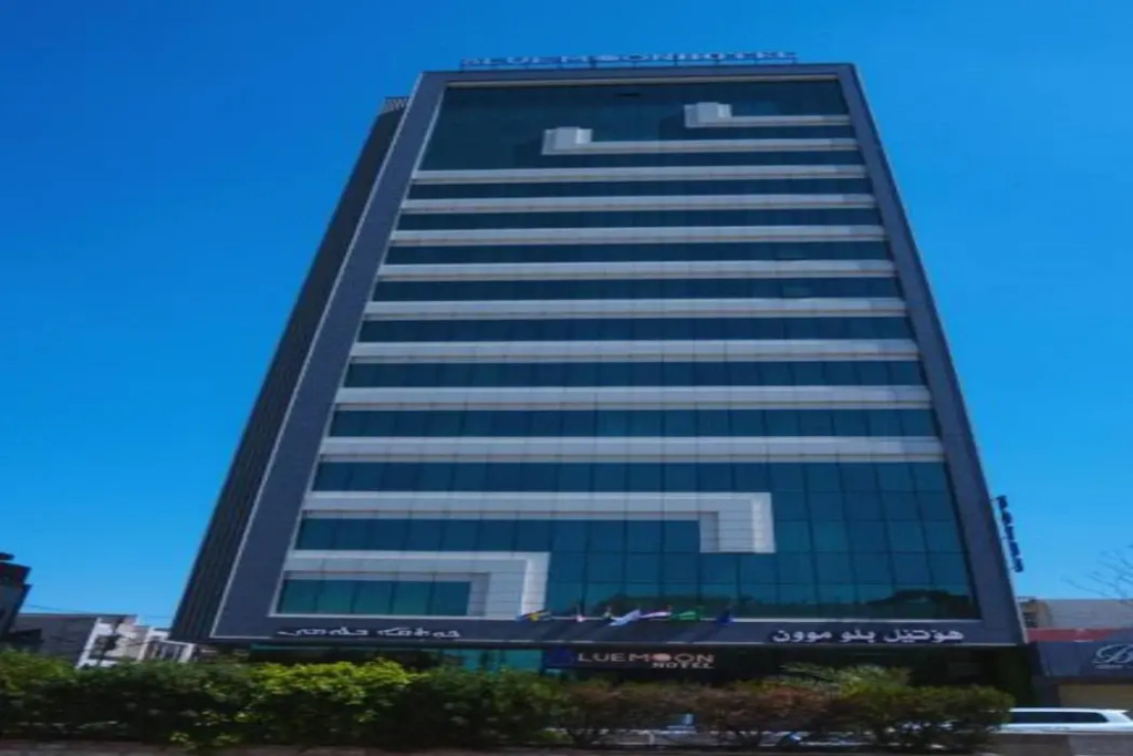 Blue Moon Hotel