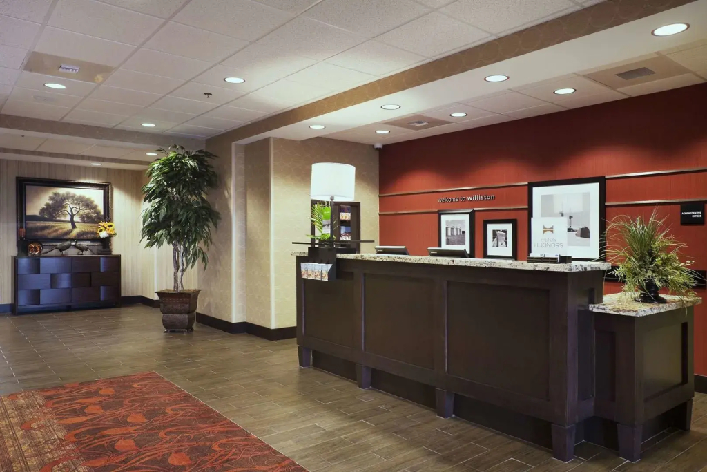 Hampton Inn & Suites Williston — фото 2