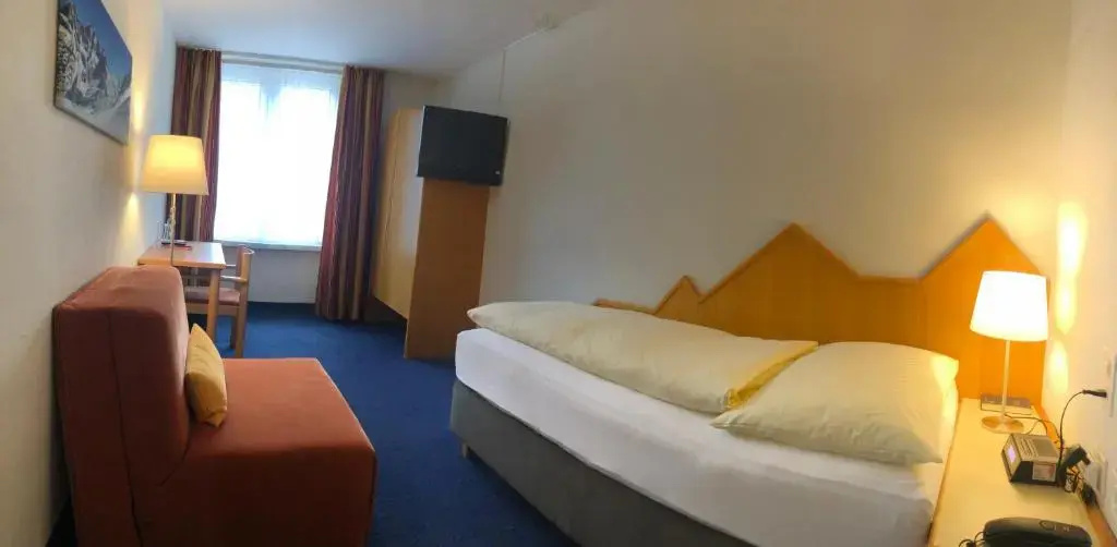 Hotel Weisses Kreuz - Chambres