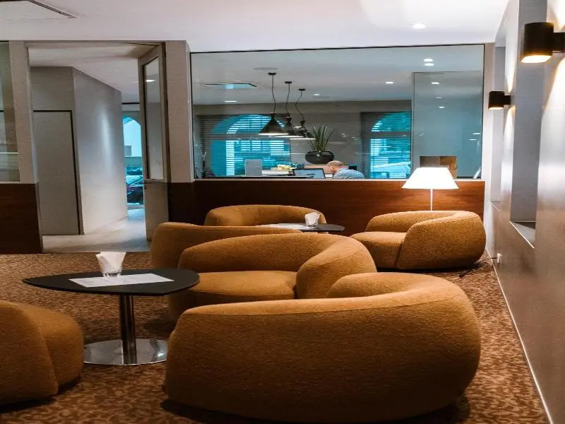 Square Hotel — 2