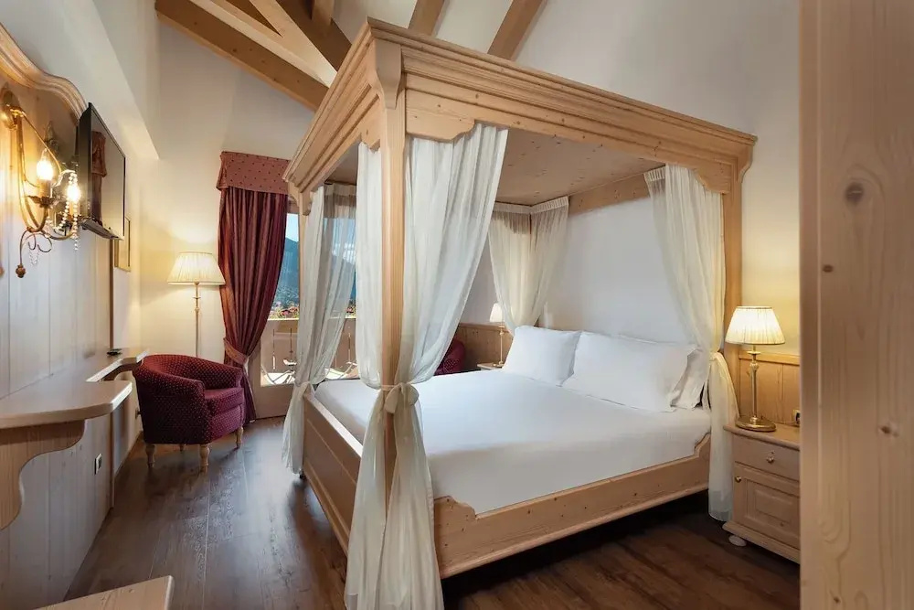 Suite with balcony