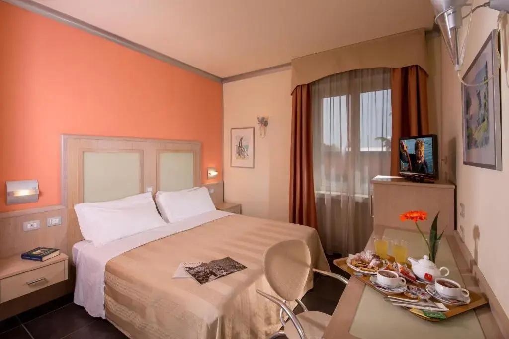 Hotel Mediterraneo - Chambres