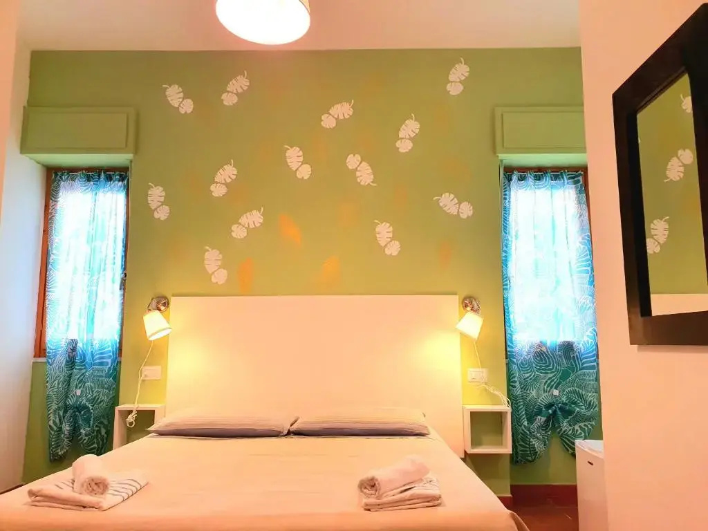 Standard Double room (full double bed)