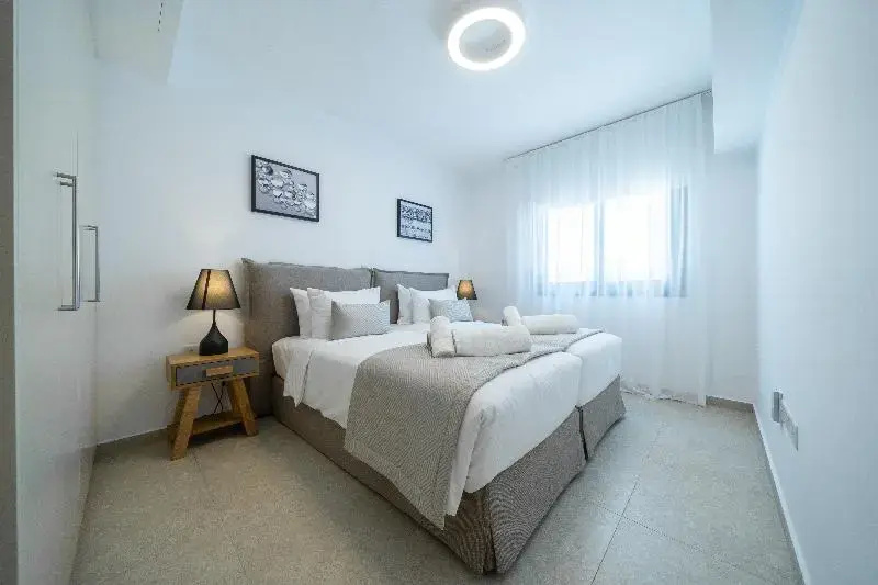 2 Bedrooms Apartment with balcony