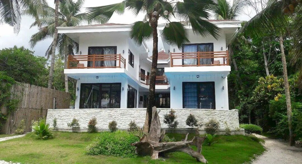 The Whitehouse by the Sea