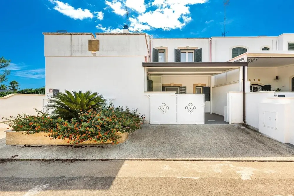 2508 Villetta Blanca by Barbarhouse