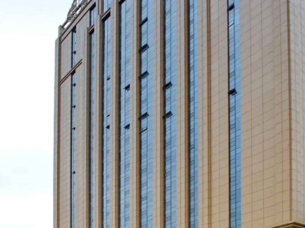Lucky Star Hotel