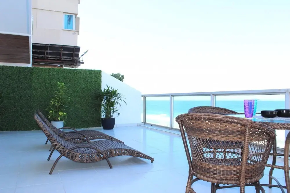 Balcony & Terrace