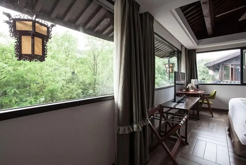 Yurong West Lake Cottage Resort Hotel - Général