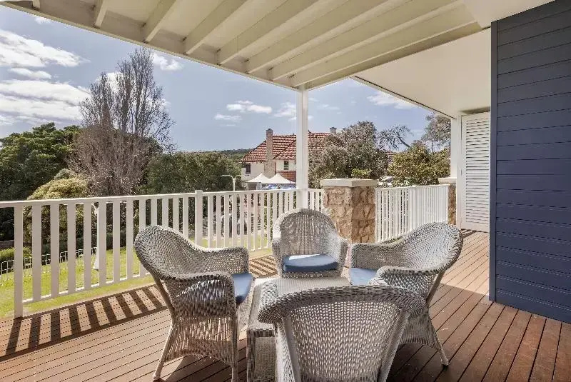 2 Bedrooms Standard Quadruple room with balcony and with view