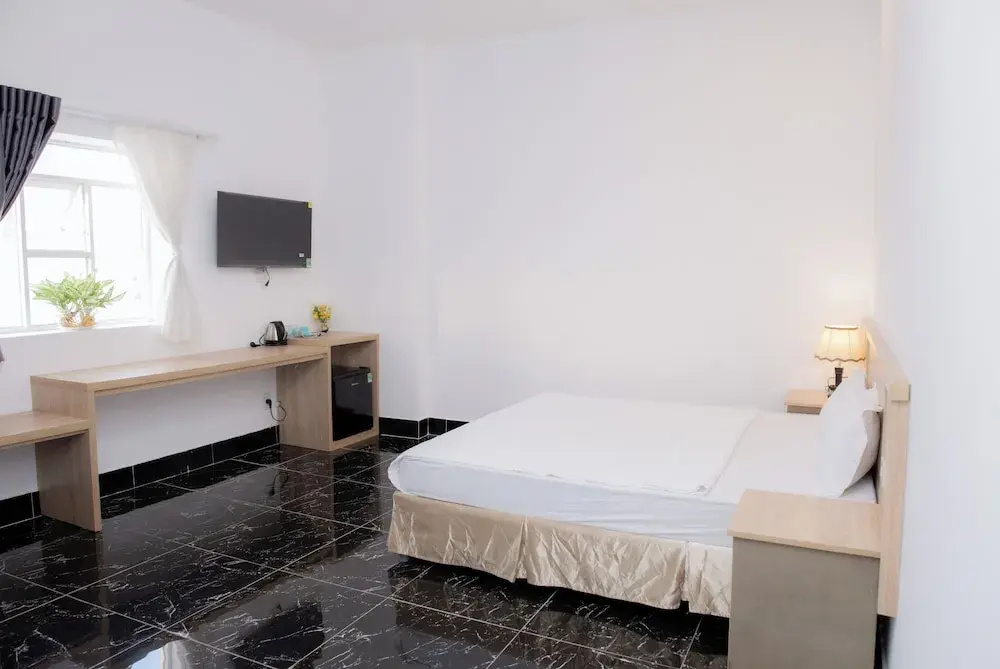Economy room