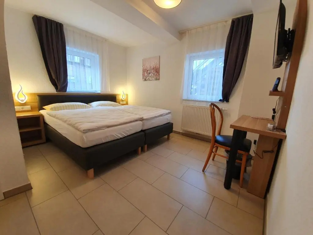 Standard Double room (full double bed)