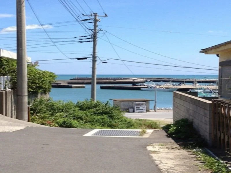 Beach & Waterfront