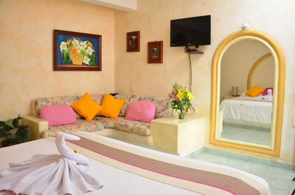 Double Suite (full double bed)