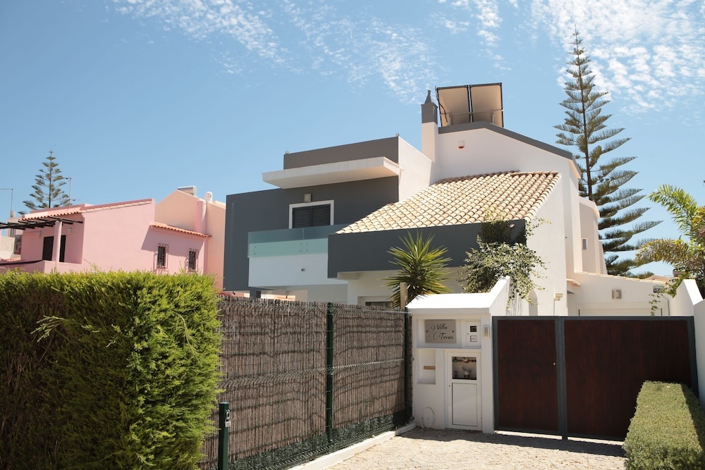 Villas by Cascatas
