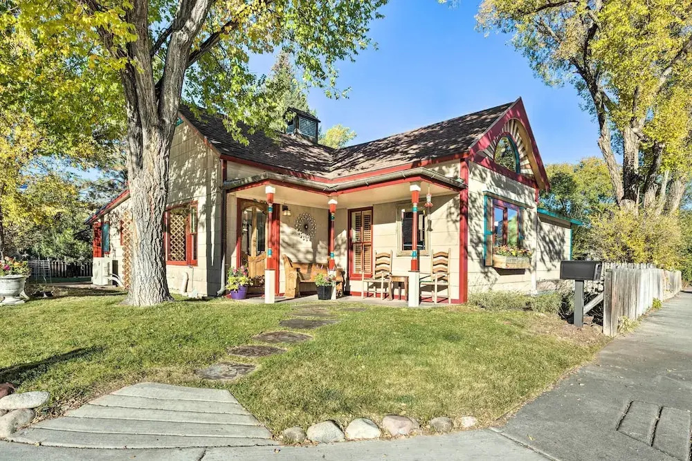 Carbondale Home - Steps to Dine, Shop & Hike!