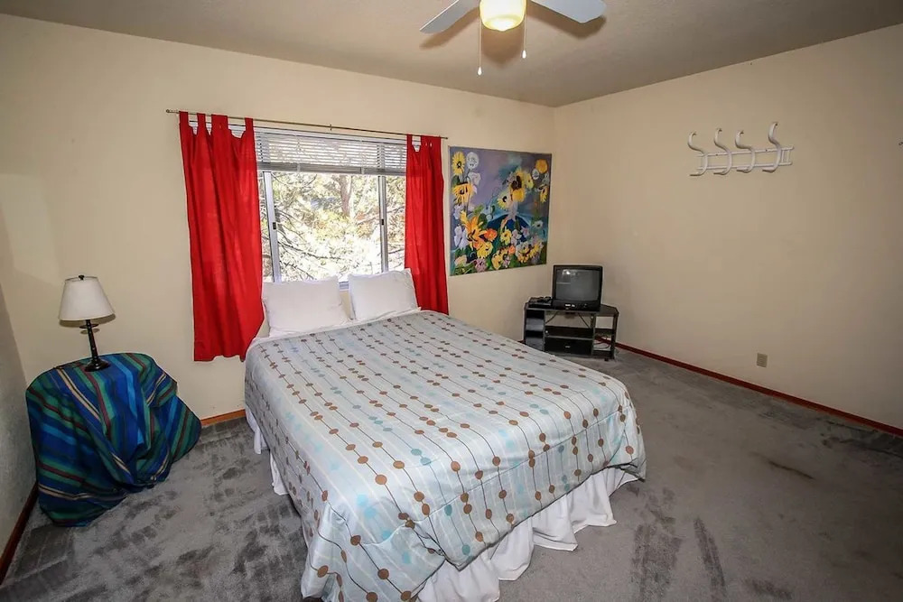 Gracie's Cabin #1518