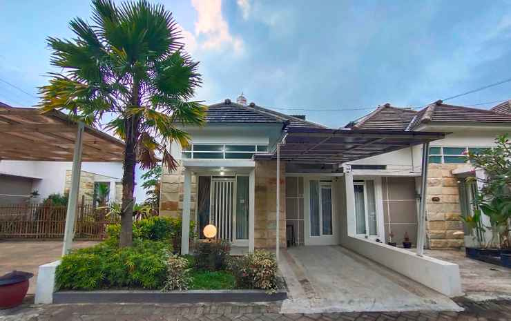 Villa Salma with Private Mini Pool by N2K