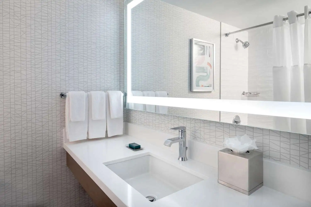 DoubleTree by Hilton Chicago - North Shore Conference Center - Général