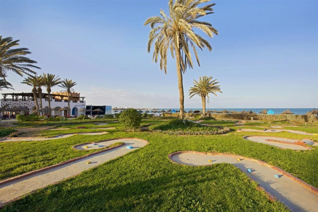 Beach & Waterfront