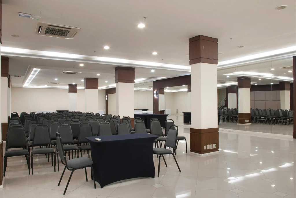 Master Porto Alegre Hotel - Av Carlos Gomes, Proximo Consulado Americano - Général