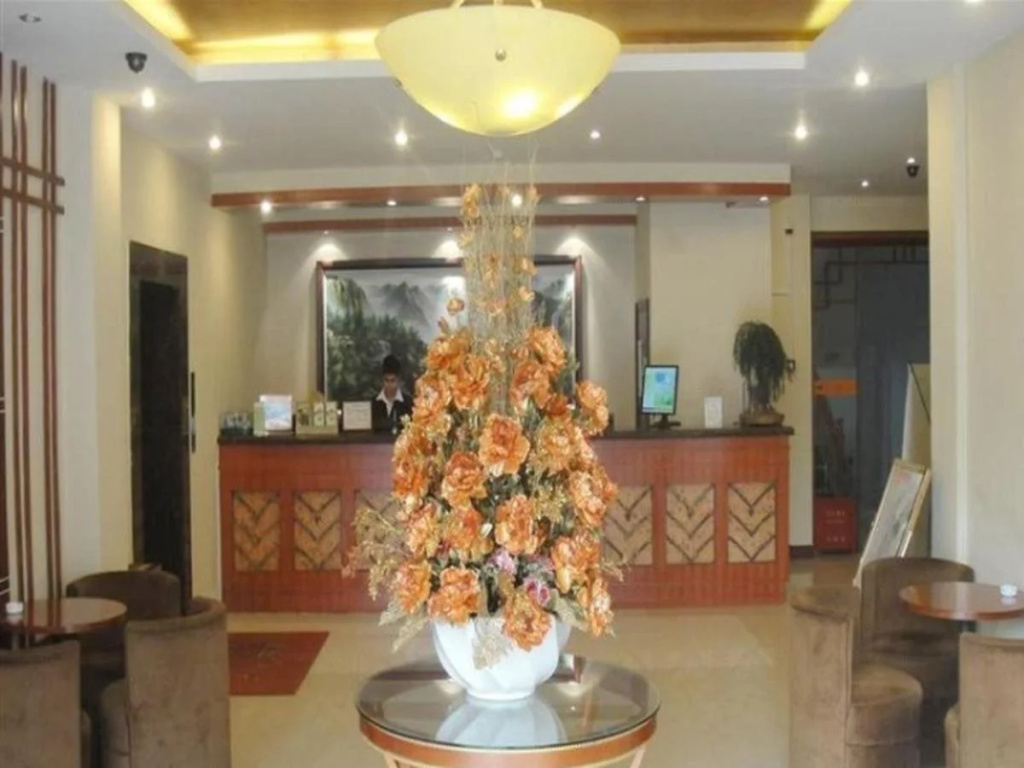 Lobby & Reception