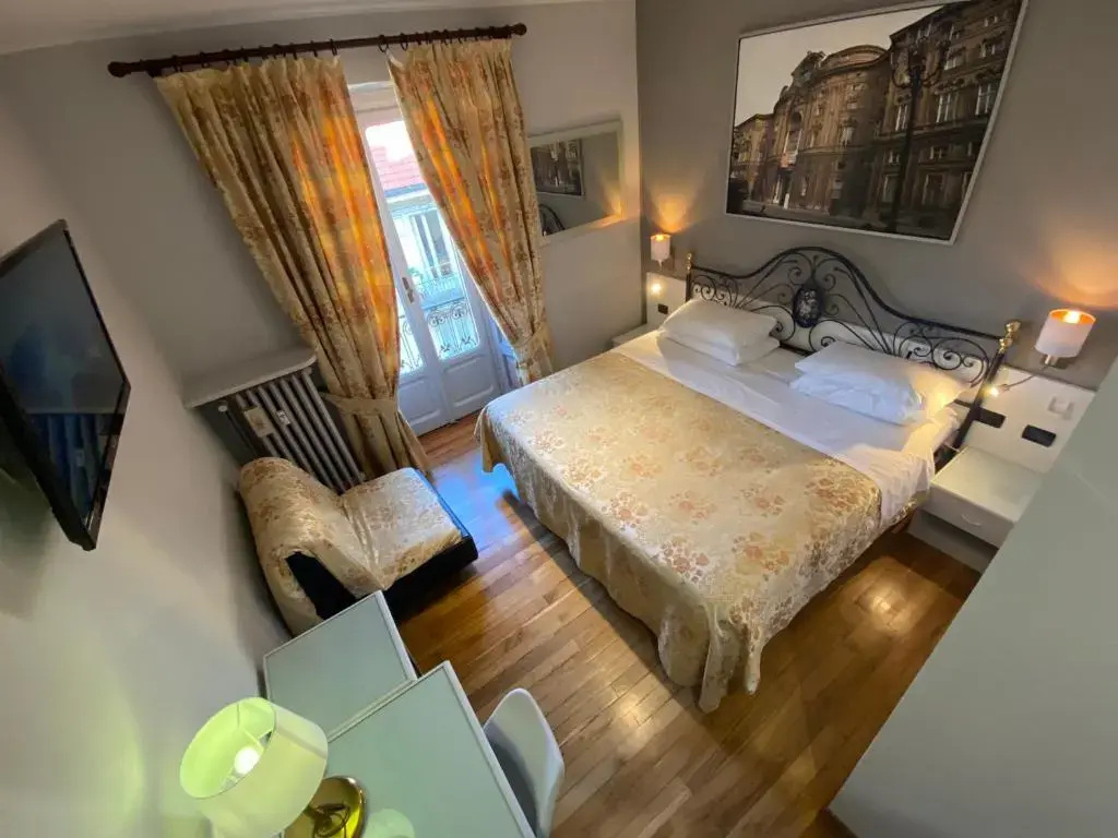 Comfort room