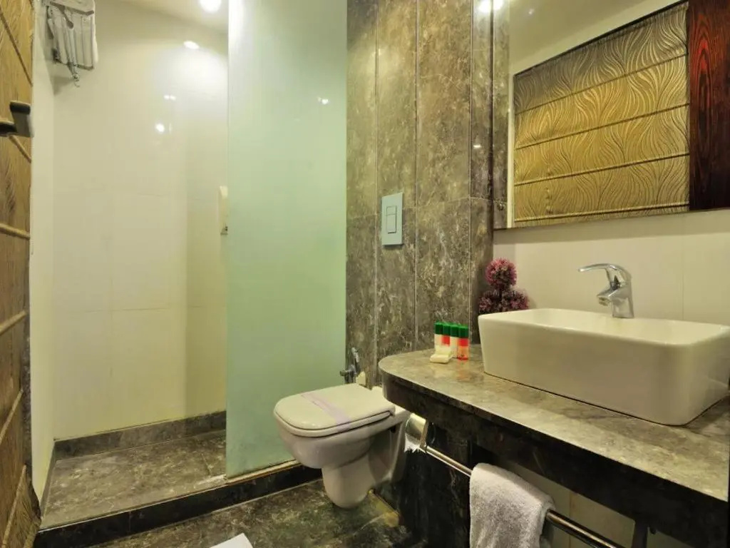 Executive Double room (full double bed)
