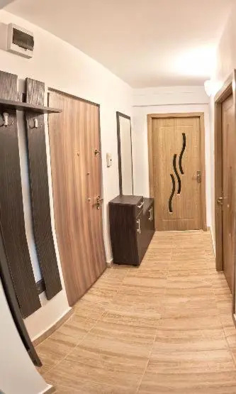 Apartament 2 camere cu loc de parcare