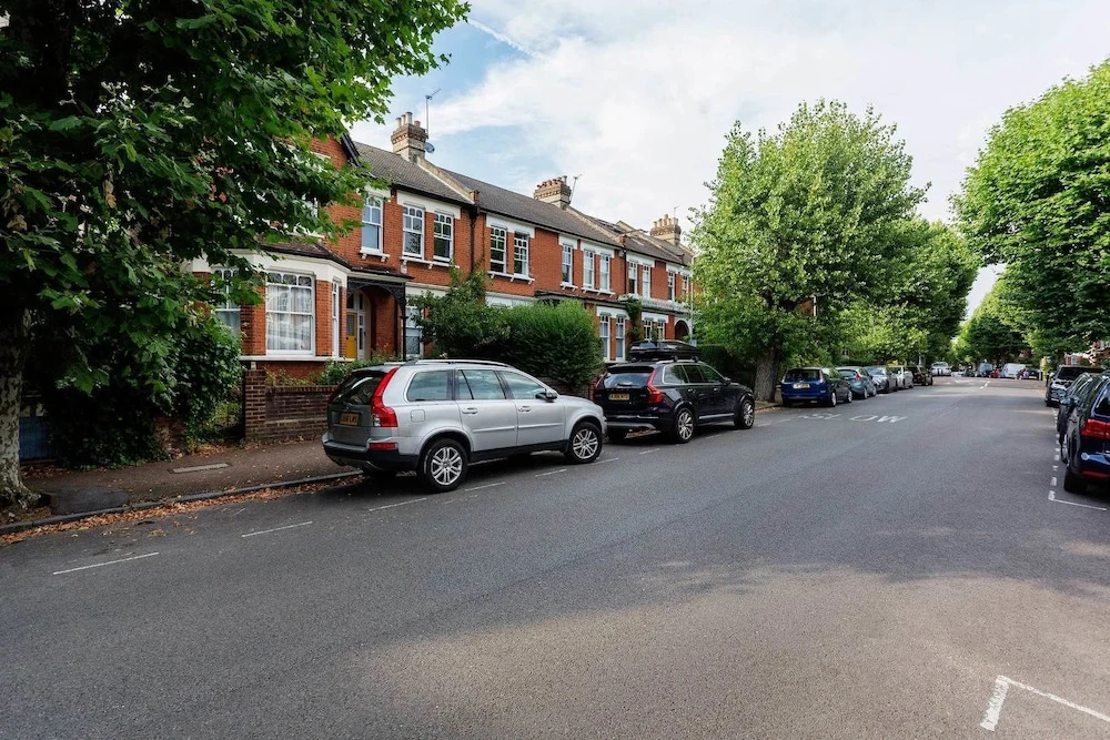 Harmonious Harringay Home
