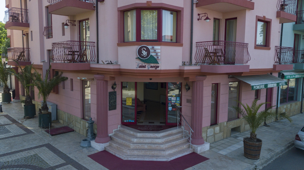 Saint George Hotel & Medical Spa - фото 1