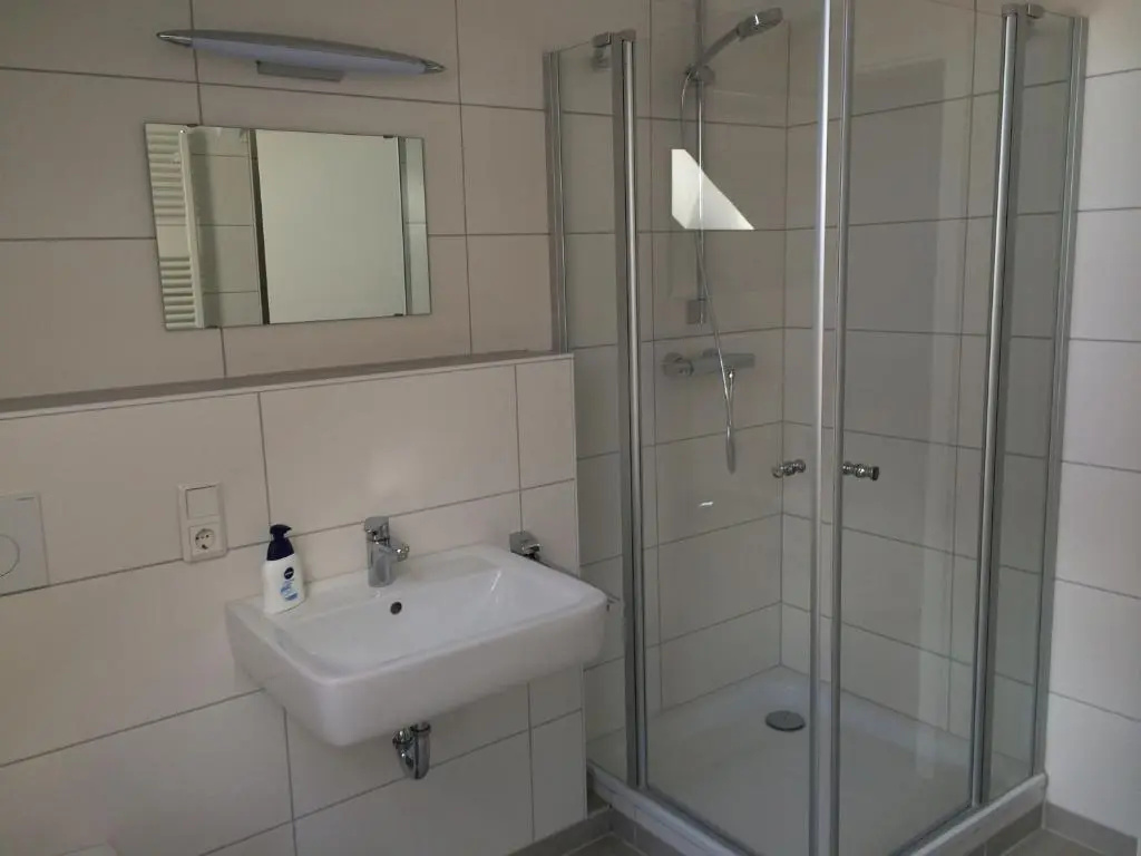 Double room (full double bed)