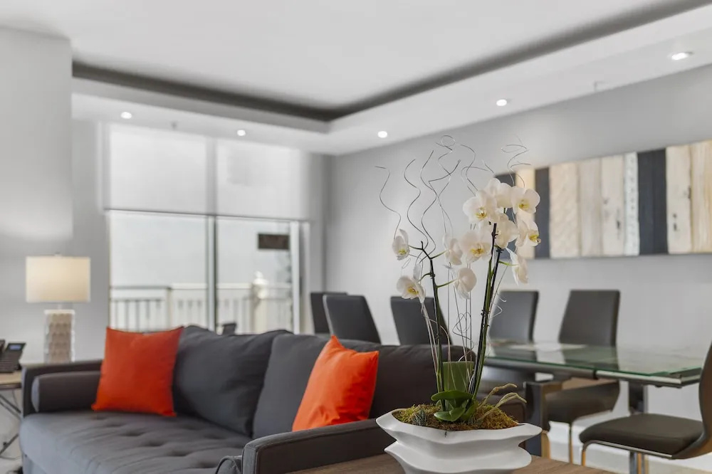 2 Bedrooms Luxury Penthouse Suite
