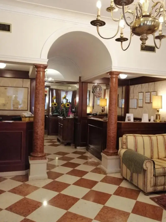 Hotel photo 13