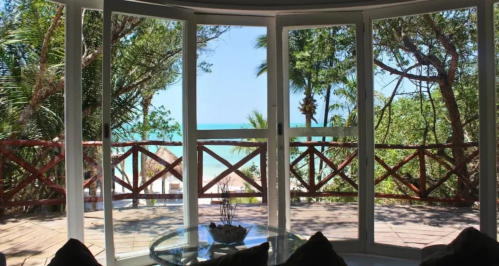Villa beachfront