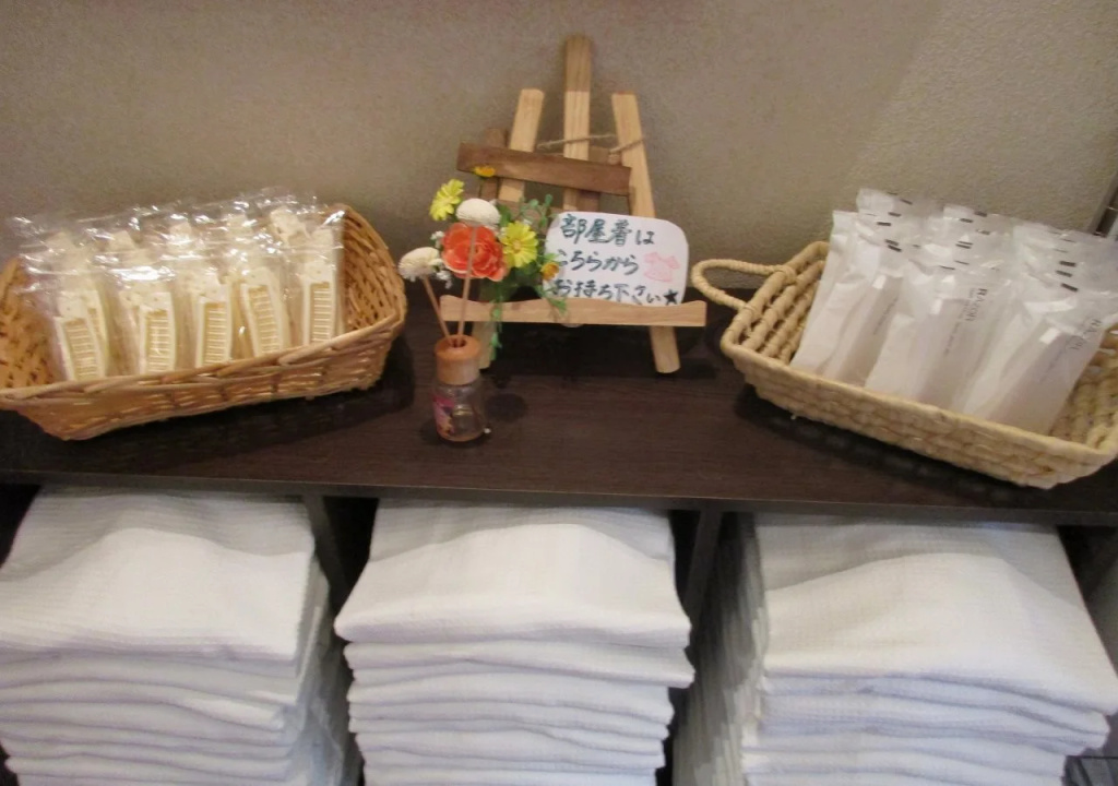 Food & Beverage