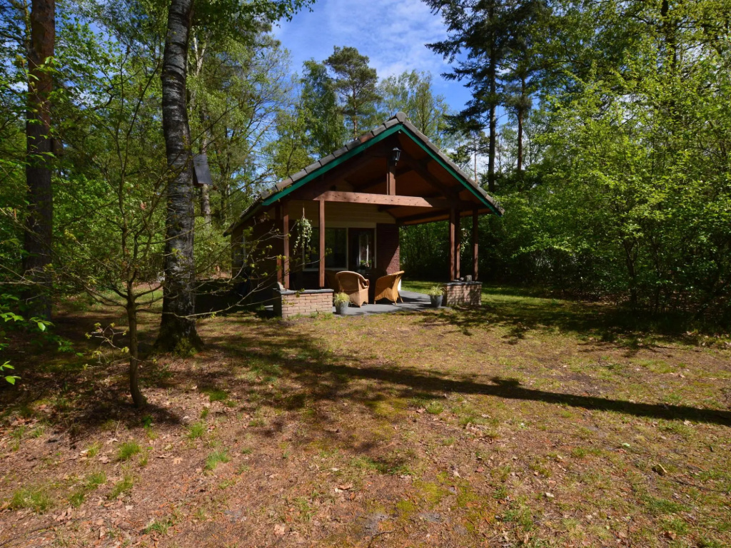 Romantic Forest Retreat With Sauna