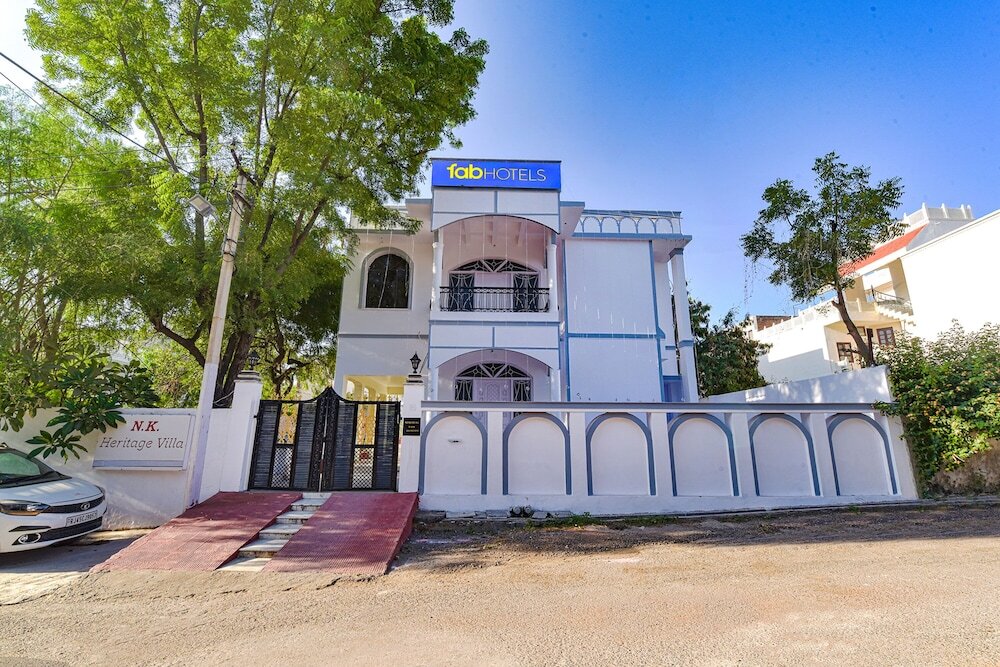 FabHotel The Castle Homestay I - Hotel in Fatehpura, Udaipur image