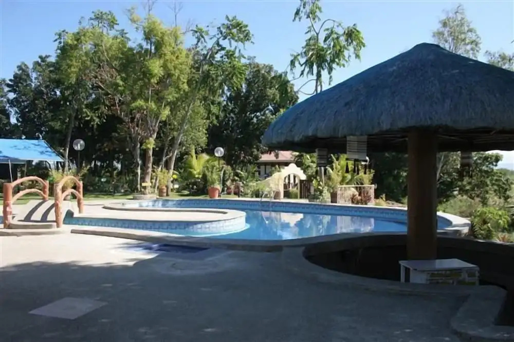 RedDoorz Plus @ Rio Grande de Laoag Resort Hotel Ilocos Norte (Quarantine Hotel) - фото 32
