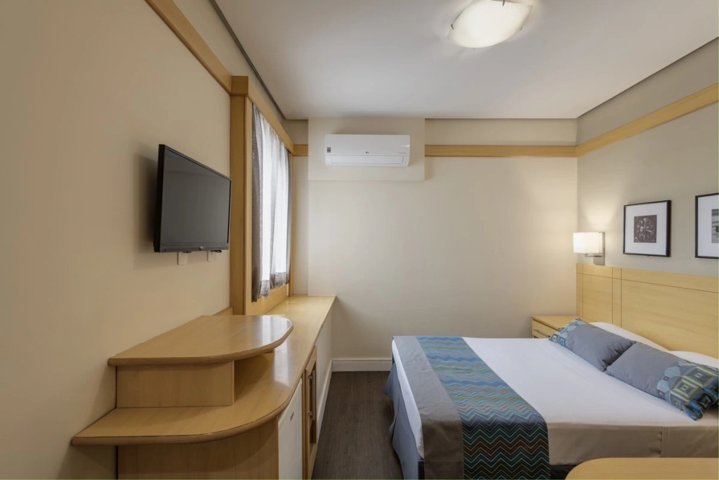 標準三人房，單人床