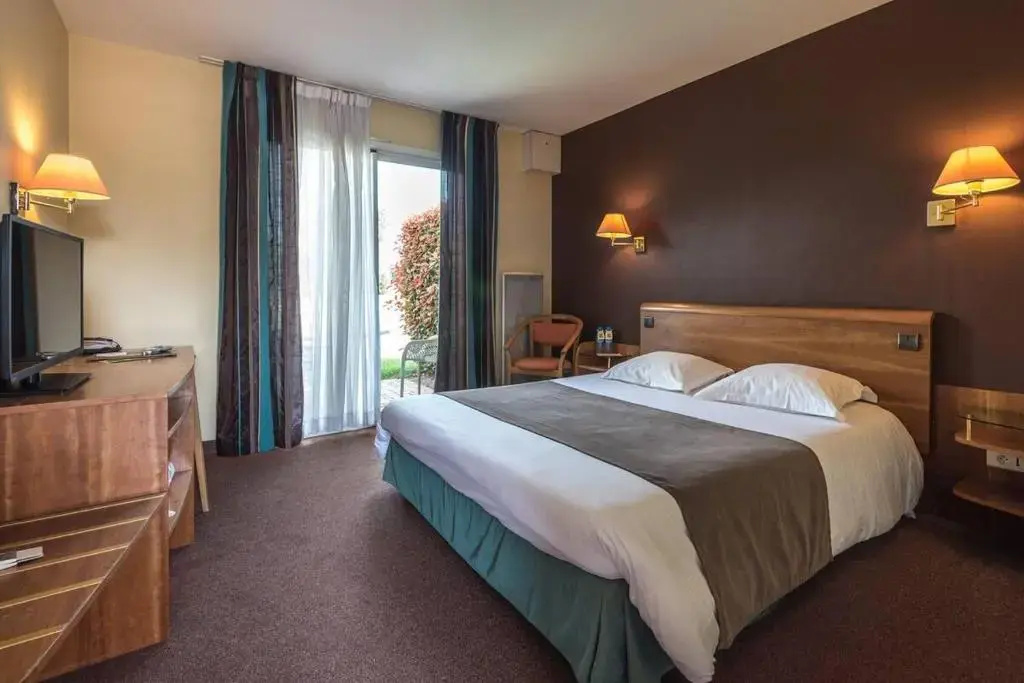 Standard Double room (full double bed)
