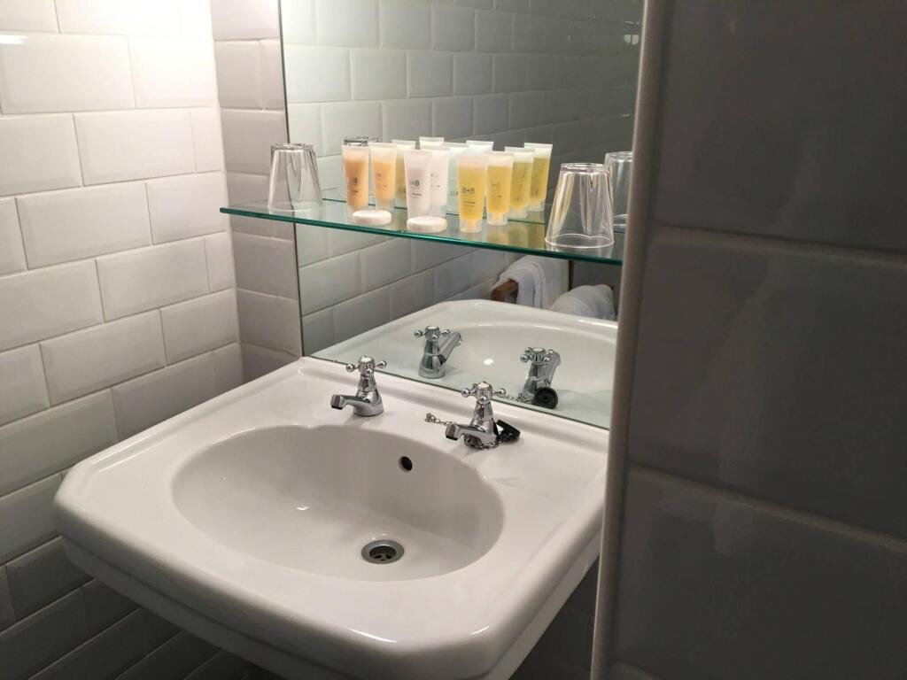 B+B Edinburgh by null