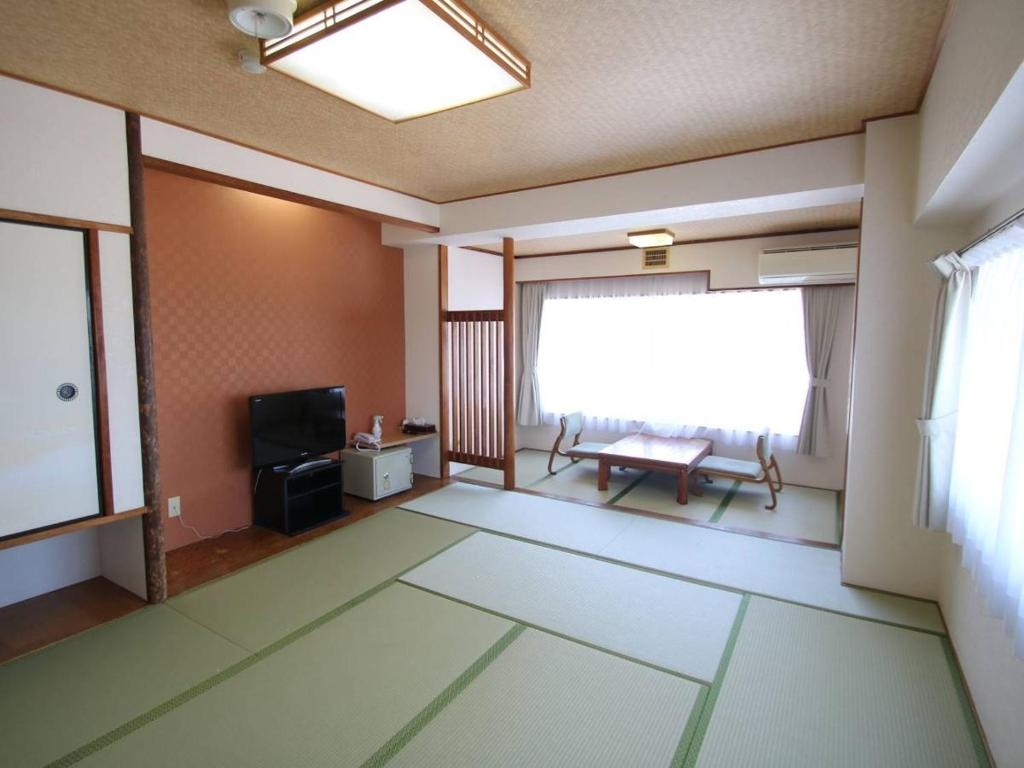 Itoen Hotel Inatori — 4