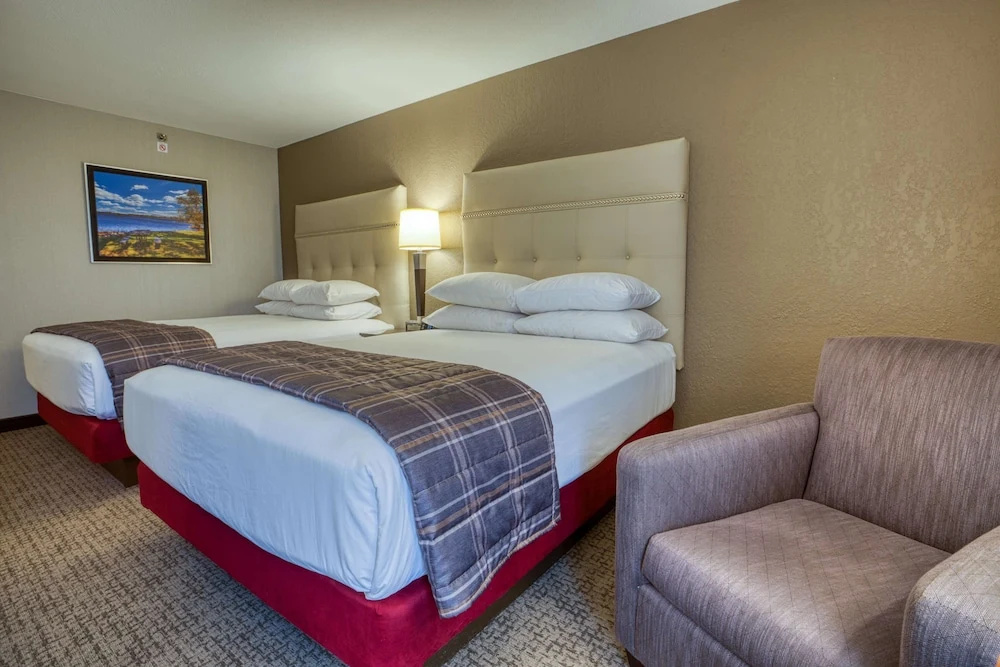 Drury Inn & Suites St. Louis Fairview Heights - Chambres
