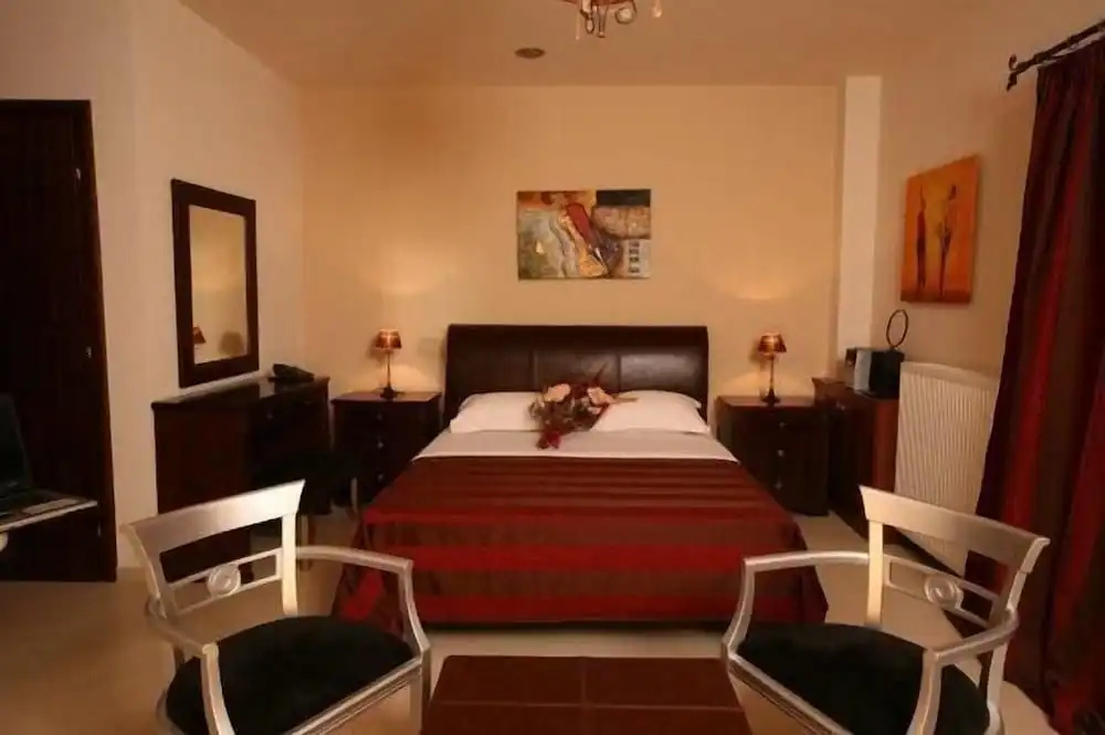 Superior Double room with balcony (full double bed)