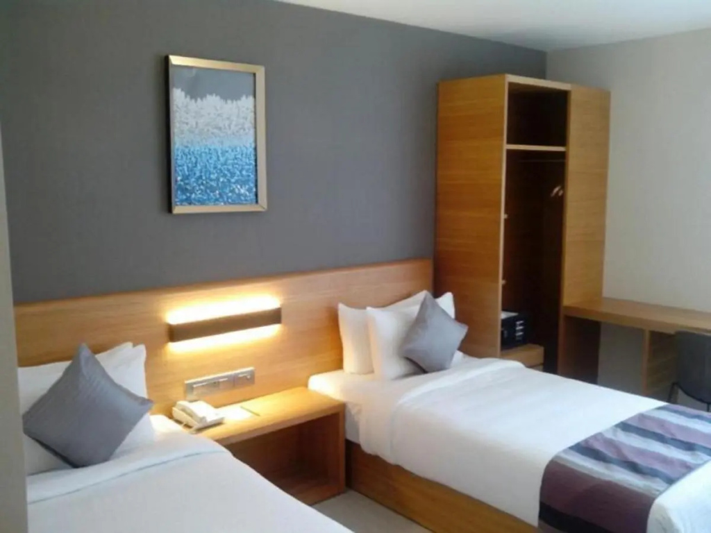 Hotel photo 12