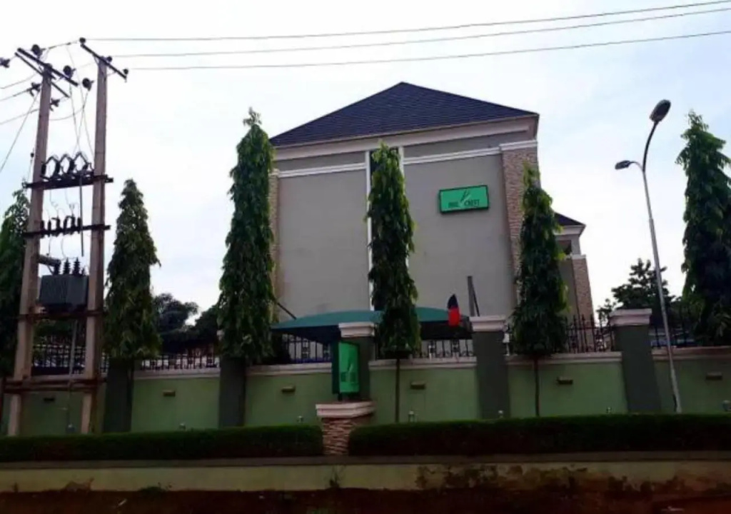 Nue Crest Hotel