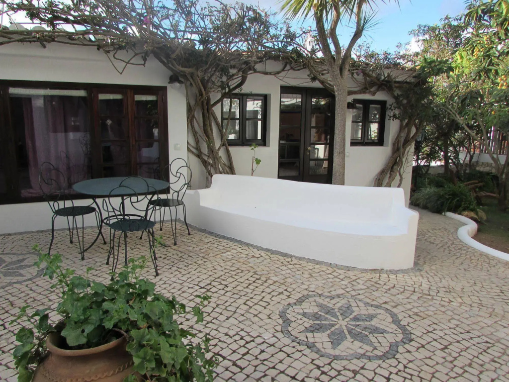 Uma Casa à Beira Sol - Général