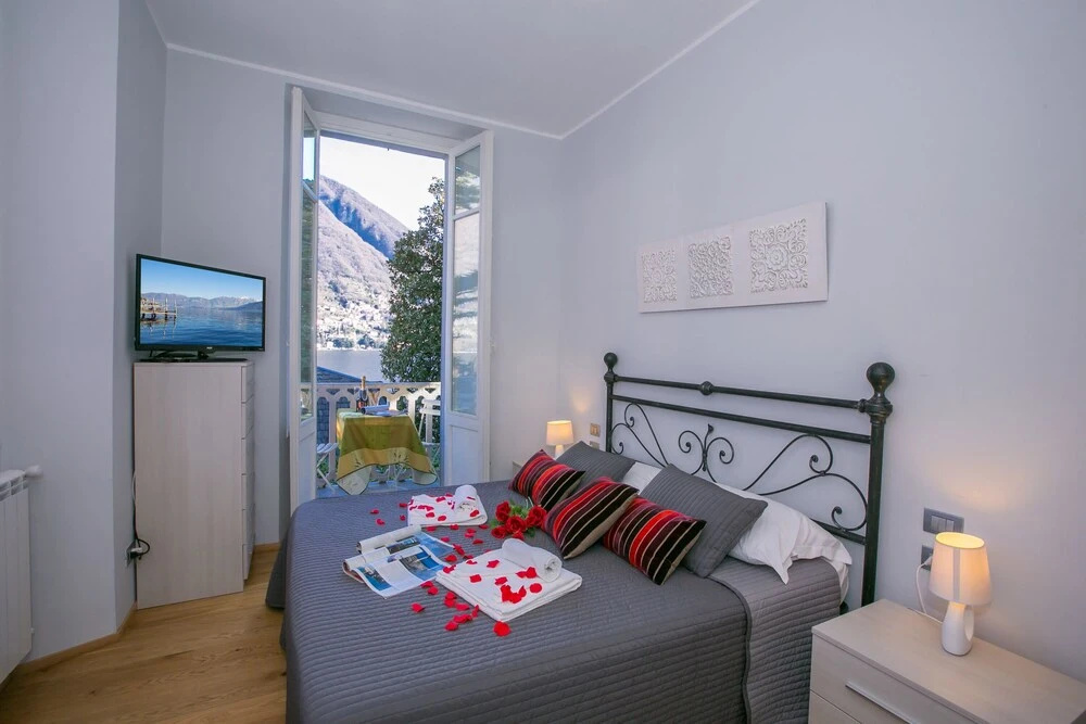 4 Bedrooms Family Villa