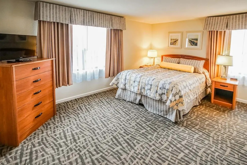 2 Bedrooms Standard Quadruple Family room